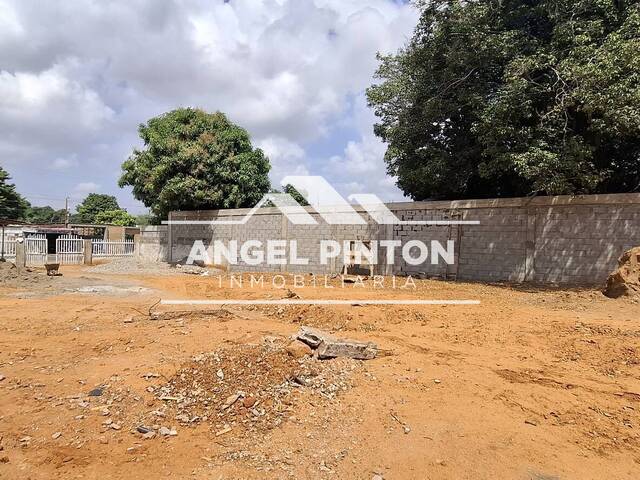 #8737 - TERRENO para Venta en Maracaibo - V - 2