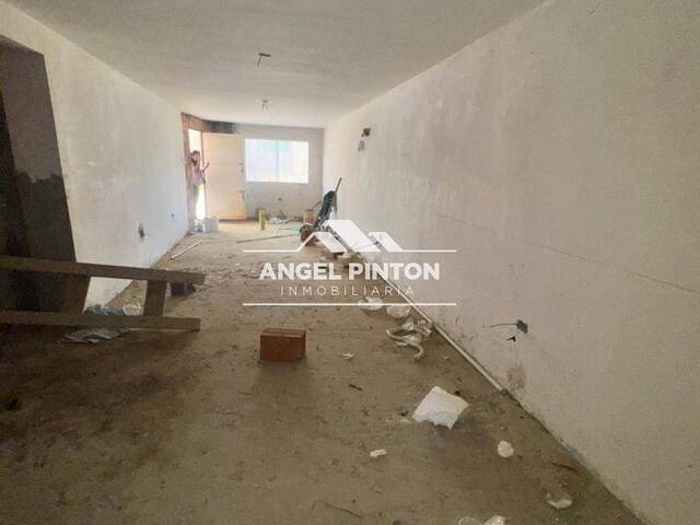 #8742 - CONJUNTO CERRADO para Venta en Maracaibo - V - 2