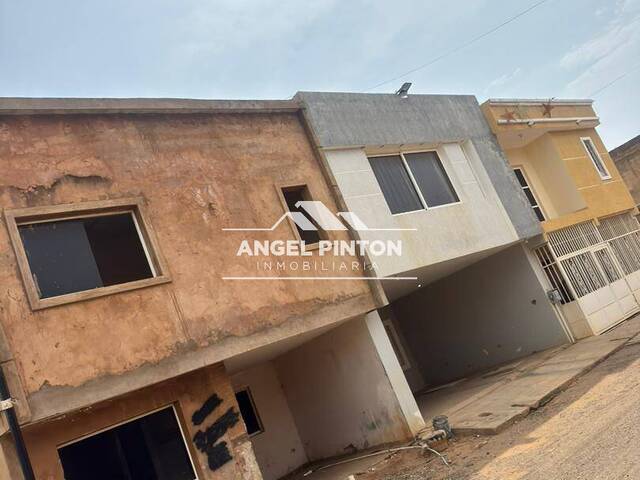 #8742 - CONJUNTO CERRADO para Venta en Maracaibo - V - 1