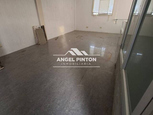 #8778 - EDIFICIO COMERCIAL para Alquiler en Cabimas - V - 3