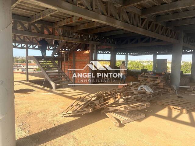 #8774 - EDIFICIO COMERCIAL para Venta en Maracaibo - V - 3