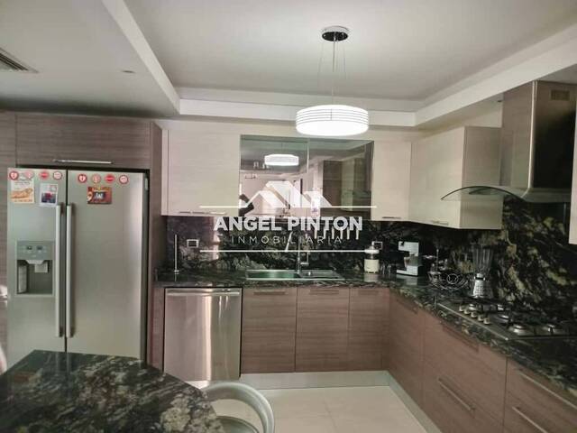 #8779 - CONJUNTO CERRADO para Venta en Maracaibo - V - 1