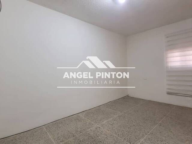 #8804 - CASA para Venta en Maracaibo - V - 3