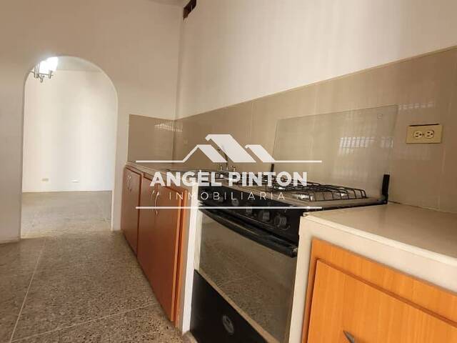 #8804 - CASA para Venta en Maracaibo - V - 2