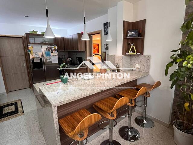 #8825 - APARTAMENTO para Venta en Maracaibo - V - 3