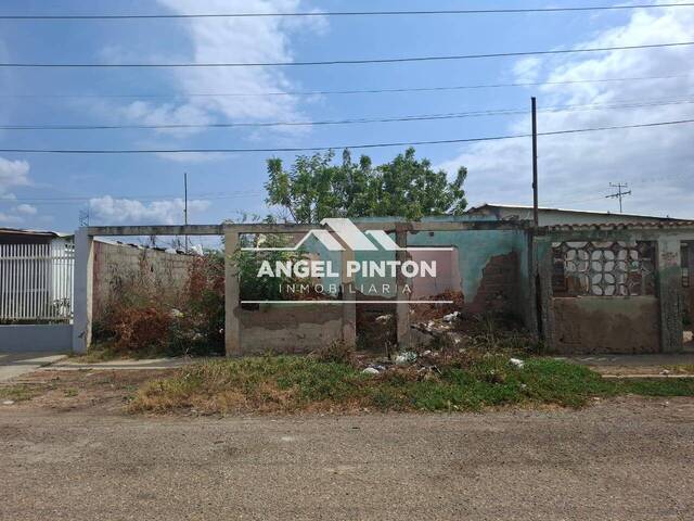#8832 - TERRENO para Venta en Cabimas - V - 1