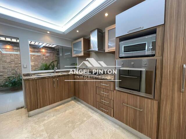 #8700 - CONJUNTO CERRADO para Alquiler en Maracaibo - V - 3