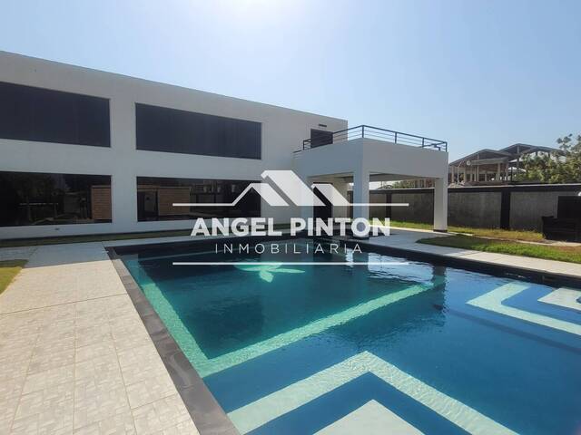 #8851 - CASA para Venta en Maracaibo - V - 1