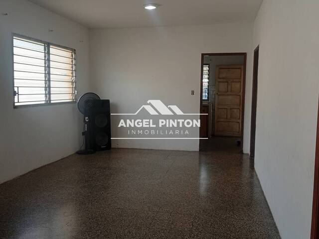 #8936 - CASA para Venta en Maracaibo - V - 1