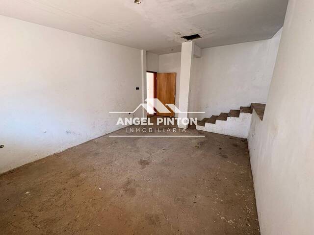 #8948 - CONJUNTO CERRADO para Venta en Maracaibo - V - 3