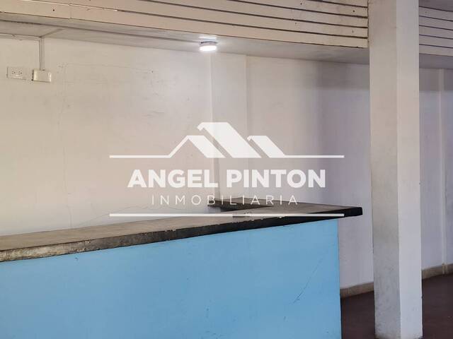 #8964 - LOCAL COMERCIAL para Alquiler en San Francisco - V - 3