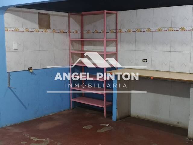 #8964 - LOCAL COMERCIAL para Alquiler en San Francisco - V - 2