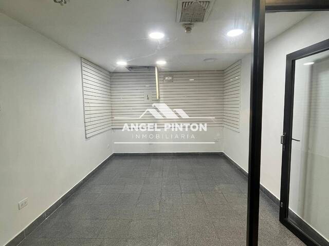 #8637 - LOCAL COMERCIAL para Alquiler en Maracaibo - V - 2