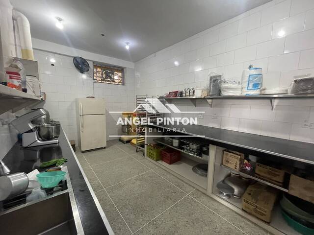 #8985 - LOCAL COMERCIAL para Venta en Maracaibo - V - 2