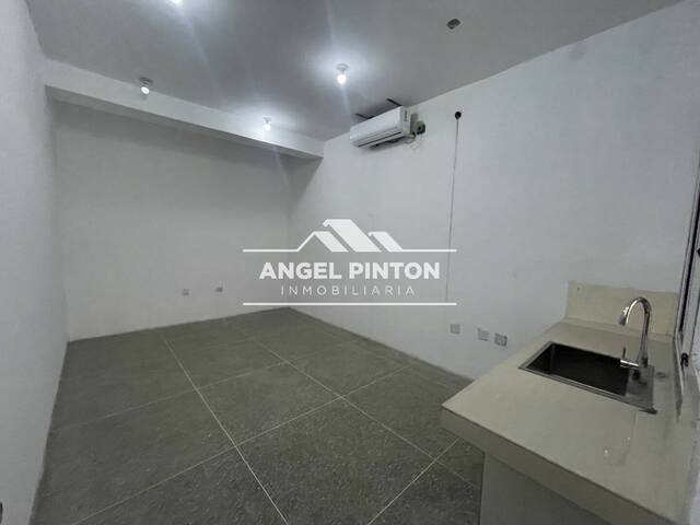 #8985 - LOCAL COMERCIAL para Venta en Maracaibo - V - 3