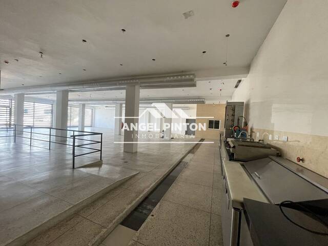 #8985 - LOCAL COMERCIAL para Venta en Maracaibo - V - 1