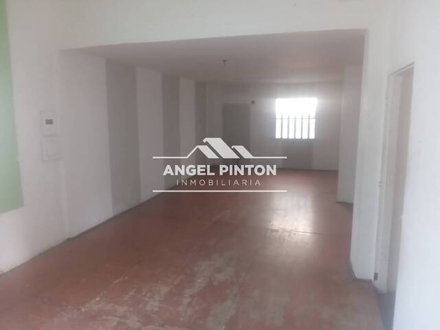 #8998 - CASA COMERCIAL para Venta en Maracaibo - V - 2