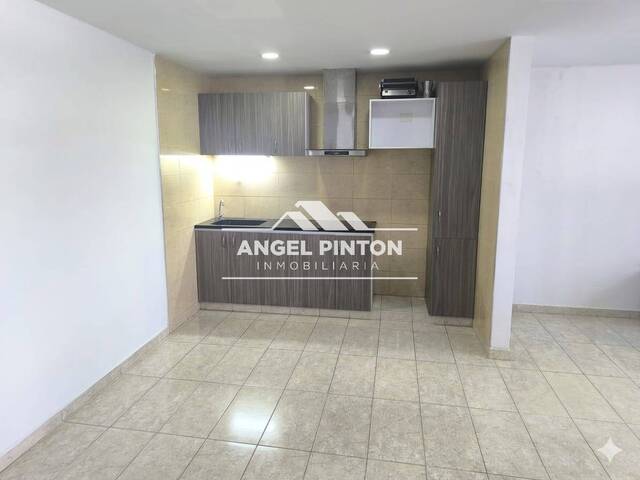 LOCAL COMERCIAL para Alquiler en Barquisimeto - 5