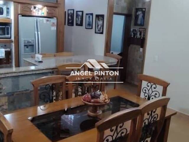 #9033 - CASA para Venta en La Puerta - T - 3