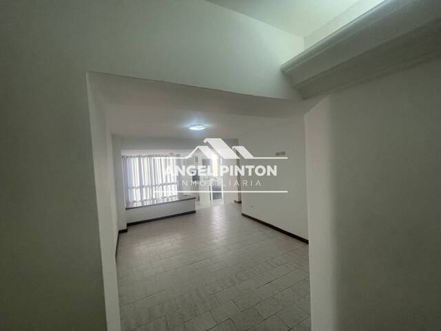 APARTAMENTO para Venta en Maracaibo - 4