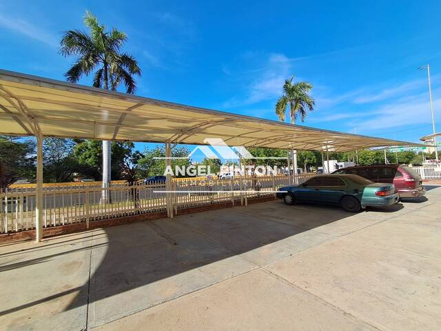EDIFICIO COMERCIAL para Venta en Maracaibo - 4