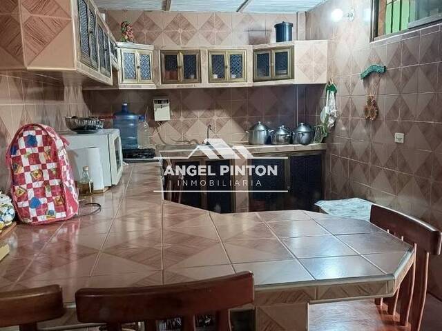 #9042 - CASA para Venta en Trujillo - T - 3