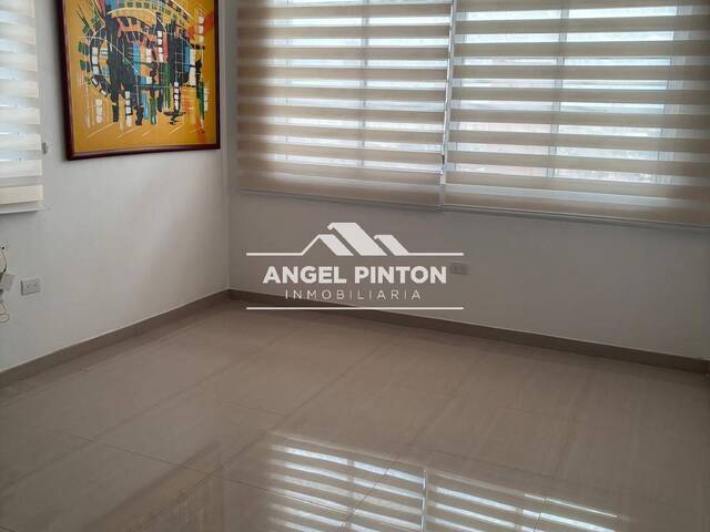 #9043 - APARTAMENTO para Alquiler en Maracaibo - V - 3