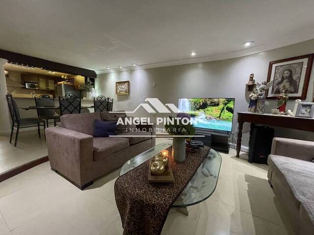 #9058 - CONJUNTO CERRADO para Venta en Maracaibo - V - 2