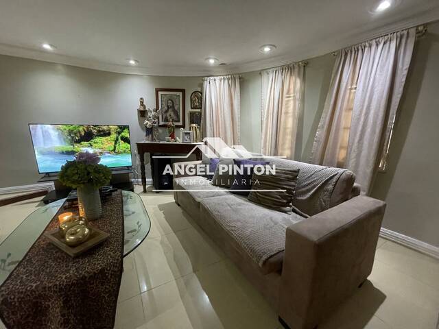 #9058 - CONJUNTO CERRADO para Venta en Maracaibo - V - 1