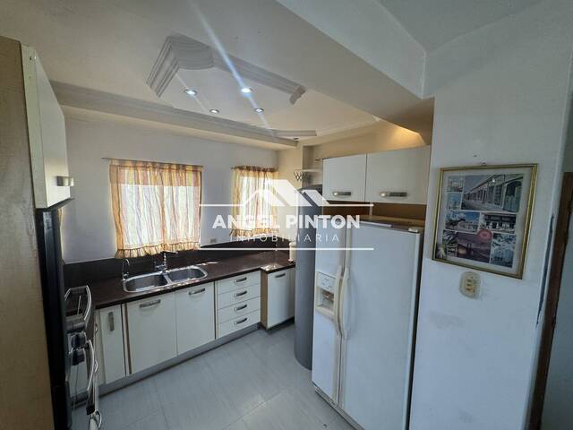 APARTAMENTO para Alquiler en Maracaibo - 4