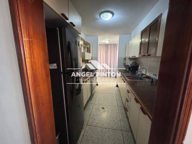 #8689 - APARTAMENTO para Venta en Maracaibo - V - 3