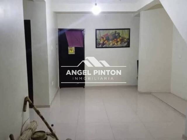 #9105 - CASA para Venta en Caracas - A - 2