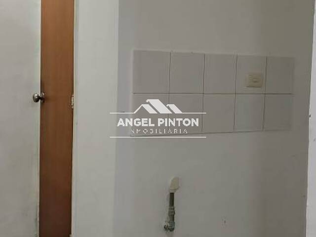 LOCAL COMERCIAL para Alquiler en Acarigua - 5