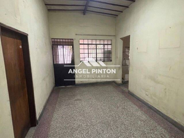 #9134 - CASA COMERCIAL para Venta en Maracaibo - V