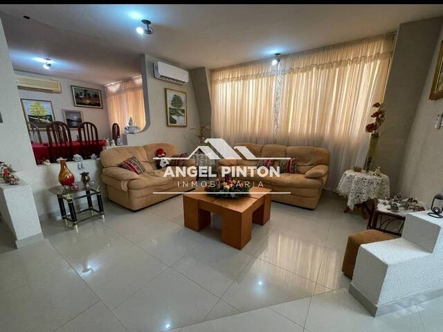 #8481 - CASA para Venta en Maracaibo - V