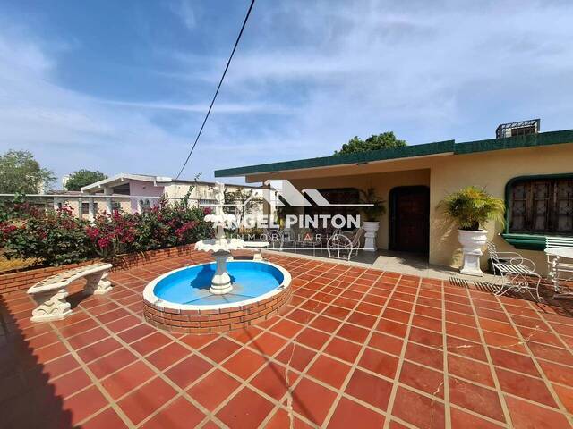 #9168 - CASA para Venta en Cabimas - V - 2