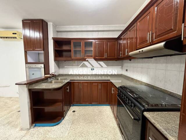 #9170 - CONJUNTO CERRADO para Venta en Maracaibo - V - 2