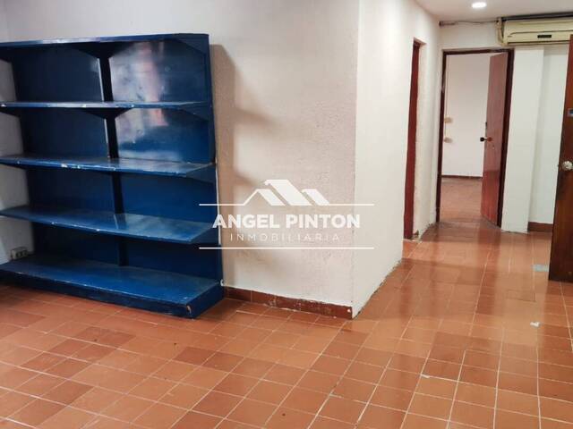 LOCAL COMERCIAL para Alquiler en Caracas - 4