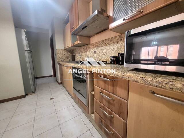 #9272 - APARTAMENTO para Alquiler en Maracaibo - V - 3
