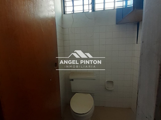 LOCAL COMERCIAL para Alquiler en Maracaibo - 2