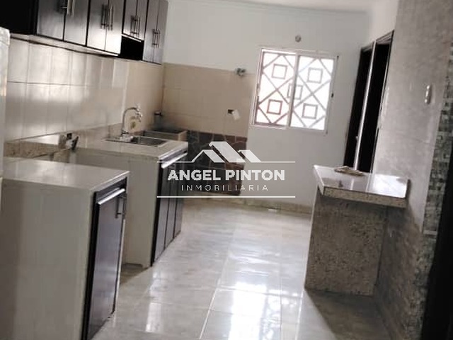 #93280 - APARTAMENTO para Alquiler en Maracaibo - V - 2