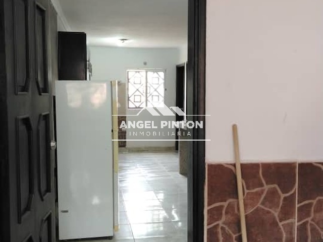 APARTAMENTO para Alquiler en Maracaibo - 4