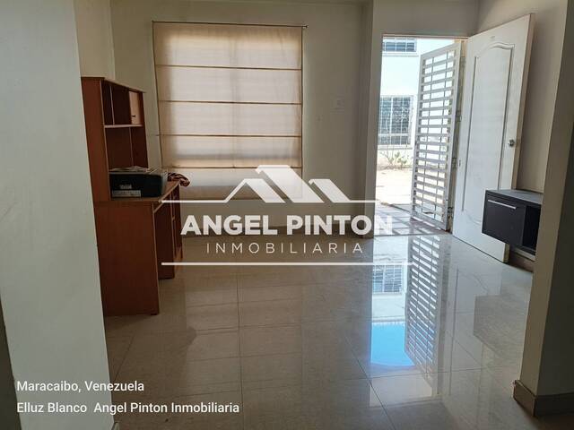 #9356 - CONJUNTO CERRADO para Venta en Maracaibo - V - 3