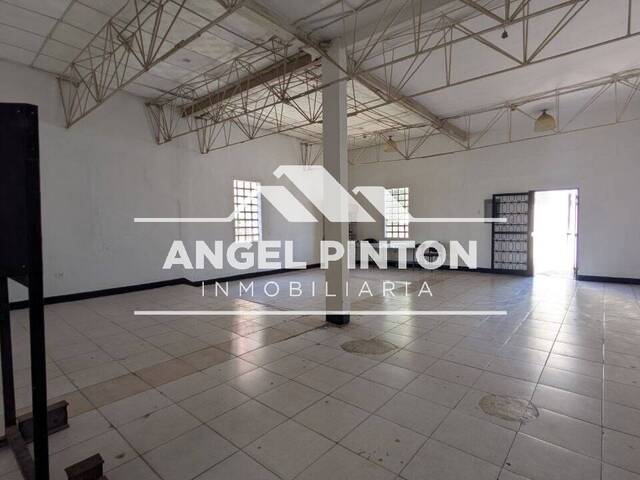 #9387 - LOCAL COMERCIAL para Venta en Maracaibo - V - 3