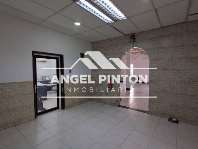 #9387 - LOCAL COMERCIAL para Venta en Maracaibo - V - 2