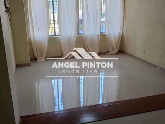 #9385 - APARTAMENTO para Venta en Maracaibo - V - 3