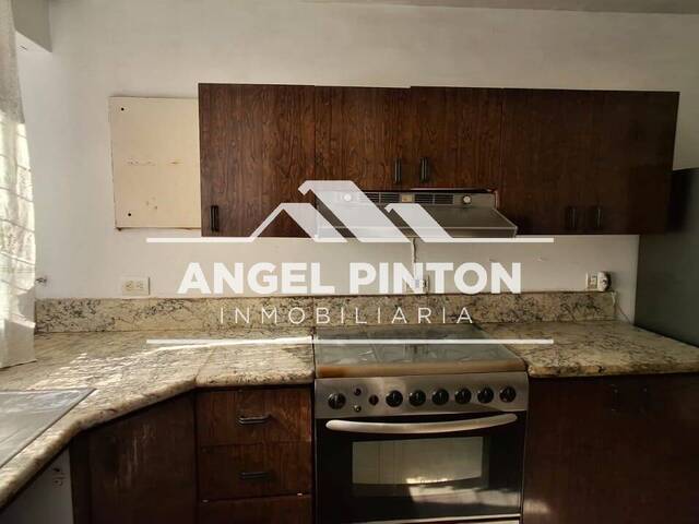 #9388 - APARTAMENTO para Venta en Maracaibo - V - 3