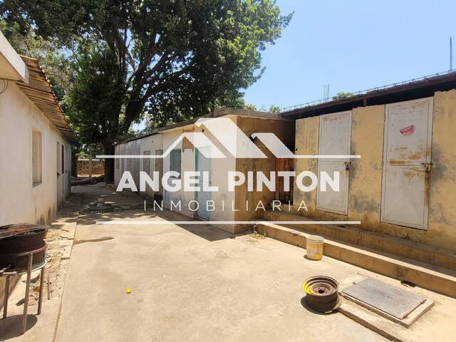 #9421 - LOCAL COMERCIAL para Venta en Maracaibo - V - 2