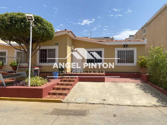 #9454 - CONJUNTO CERRADO para Venta en Maracaibo - V - 1