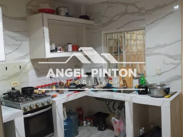 #9488 - CASA para Venta en Maracaibo - V - 3